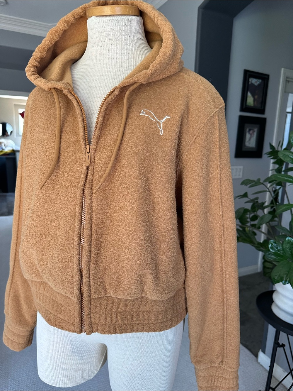 Puma women’s tan zip-up cropped terrycloth hoodie jacket, size large